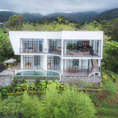 فيلا The Hacienda Lovina المظهر الخارجي الصورة